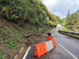 Frane sulla SR325, interventi immediati di somma e